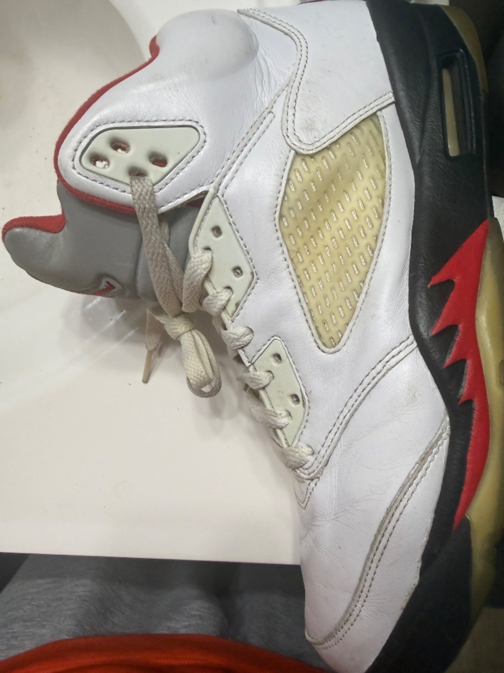 Air Jordan 5 Fire Red’s - Picture 3 of 5